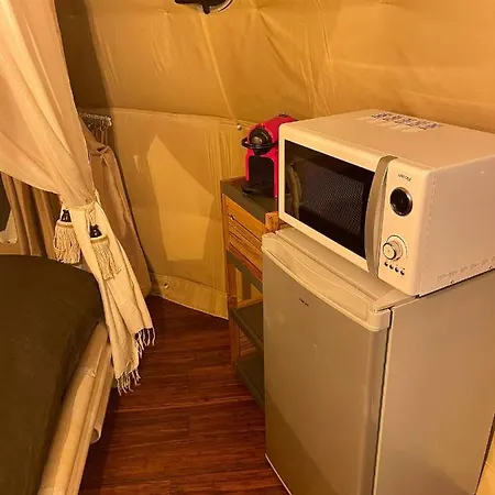 Time Stops Here At 招待所