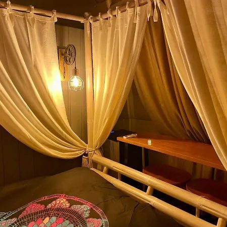 Time Stops Here At 4* 圣伊莱尔·德列