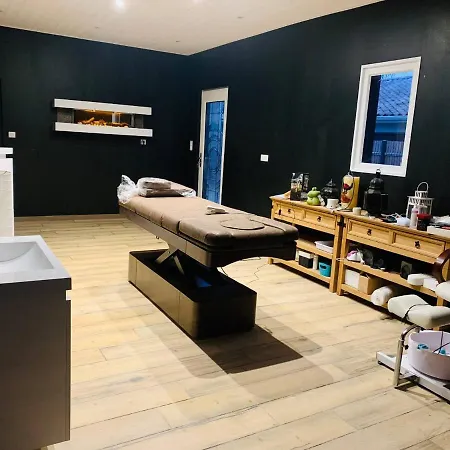 Gasthuis Time Stops Here At Saint-Hilaire-de-Riez