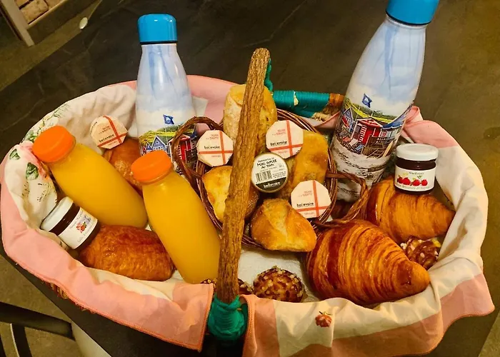 Time Stops Here At Pensión Saint-Hilaire-de-Riez